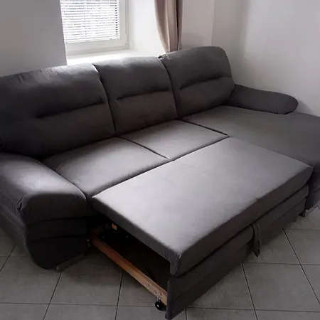 Zaklad Soce With Hot Tube And Free Parking בובק