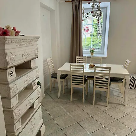 Zaklad Soce With Hot Tube And Free Parking * בובק