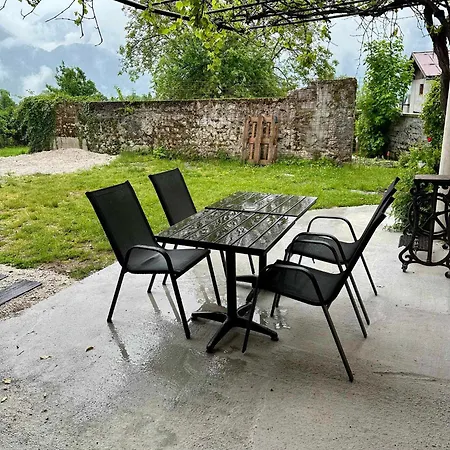 Zaklad Soce With Hot Tube And Free Parking *