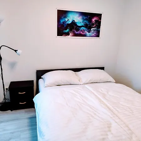 דירה Zaklad Soce With Hot Tube And Free Parking בובק