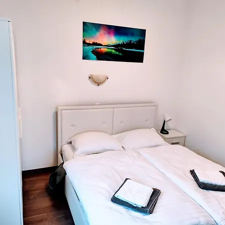 Zaklad Soce With Hot Tube And Free Parking * בובק