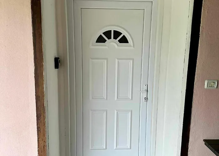 Zaklad Soce With Hot Tube And Free Parking Апартаменты